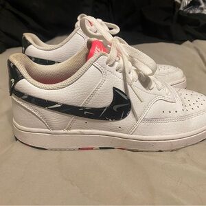 Women’s Nike court vision low sneakers white/multi-color-hyper pink size 7